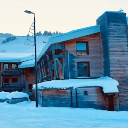 Sunny Slopes 209